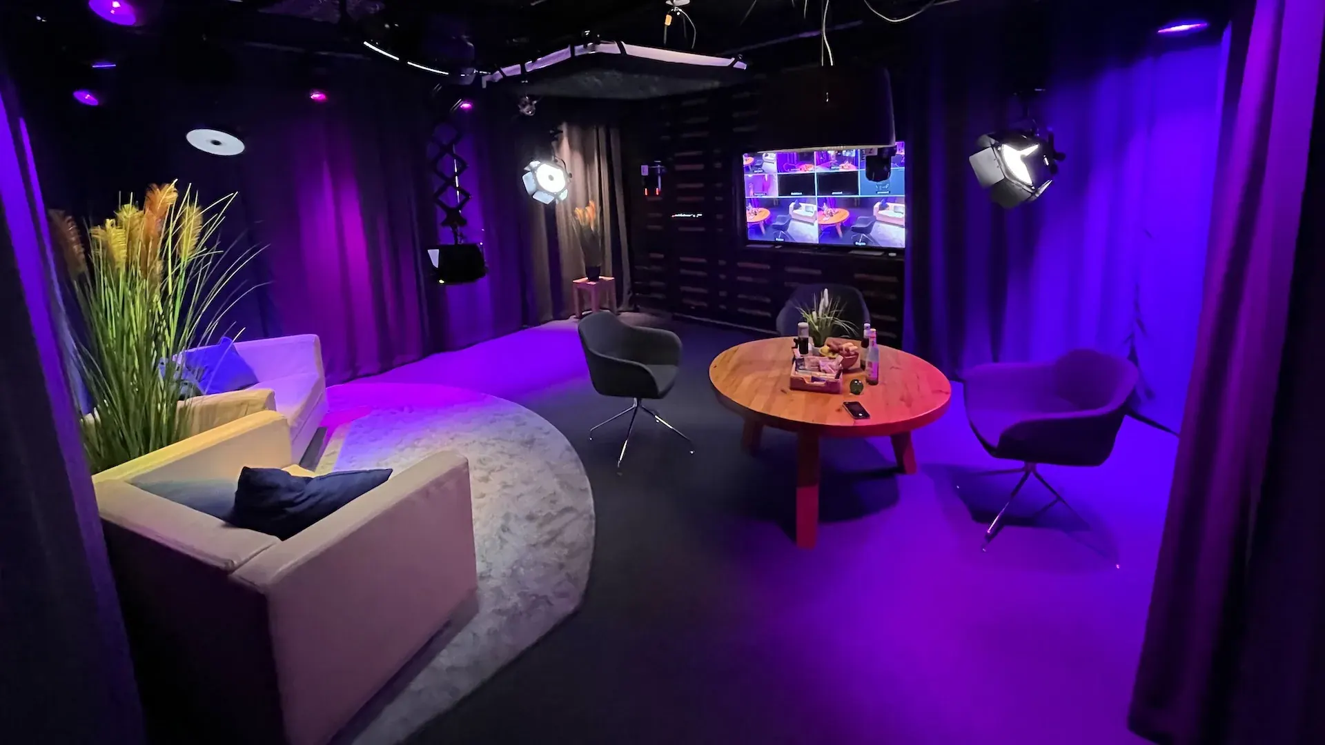 Studio im Prismeo LAB für Podcast, Video und Streaming